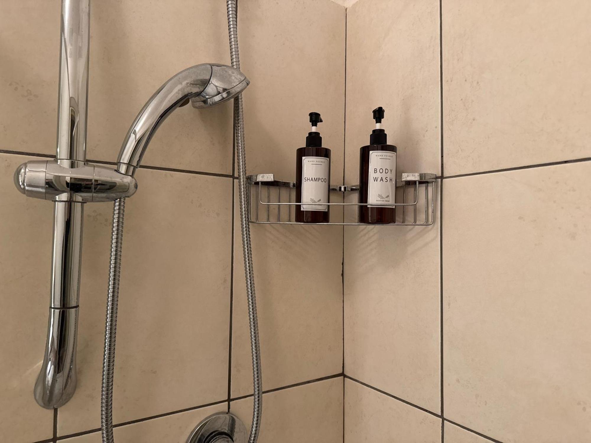 W Like Apartment On Hert Of City Center Катания Экстерьер фото