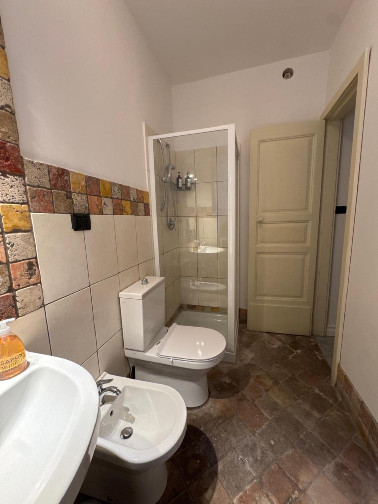 W Like Apartment On Hert Of City Center Катания Экстерьер фото