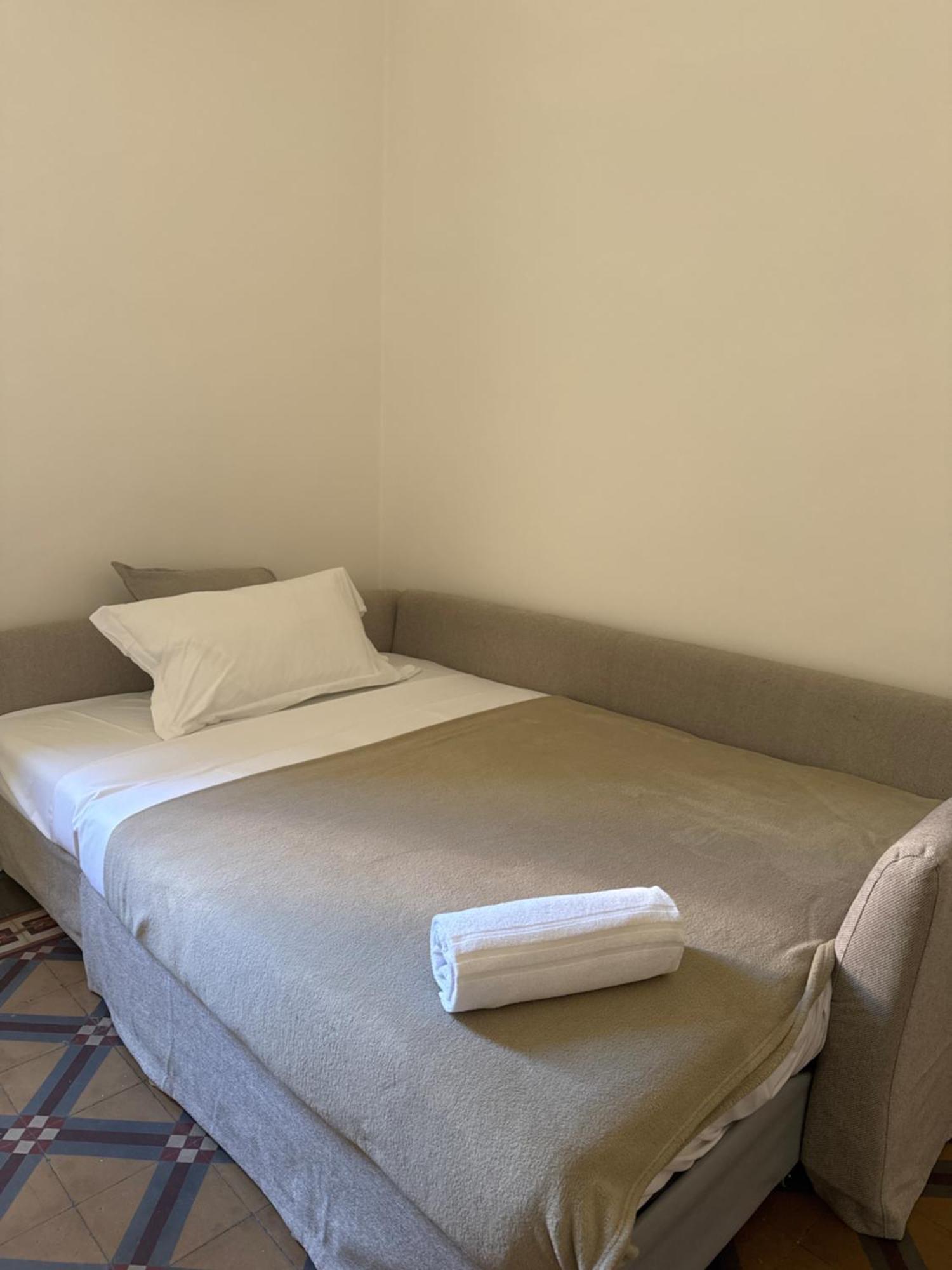W Like Apartment On Hert Of City Center Катания Экстерьер фото